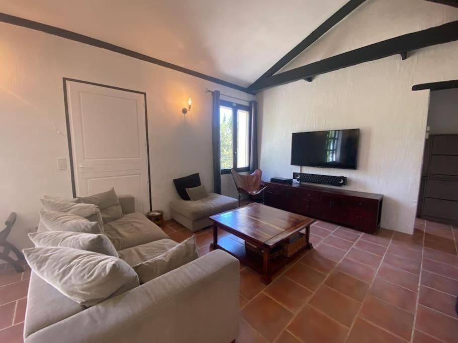 Ar De Vie Villa Chaleureuse En Provence Ventabren Exterior foto
