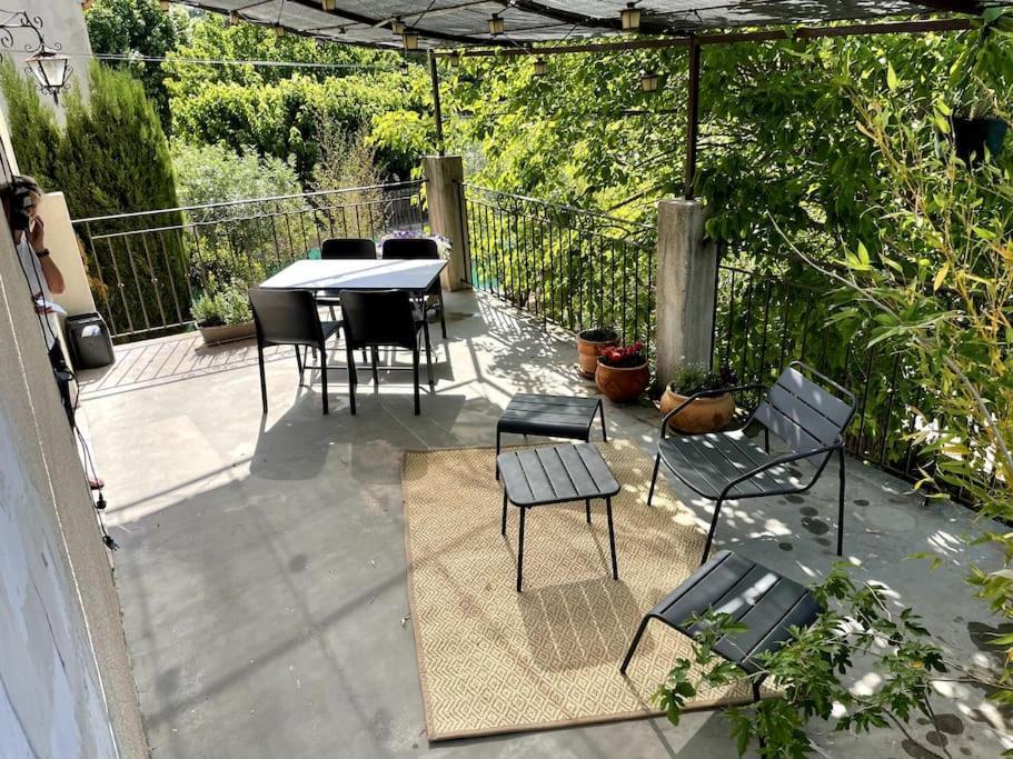 Ar De Vie Villa Chaleureuse En Provence Ventabren Exterior foto
