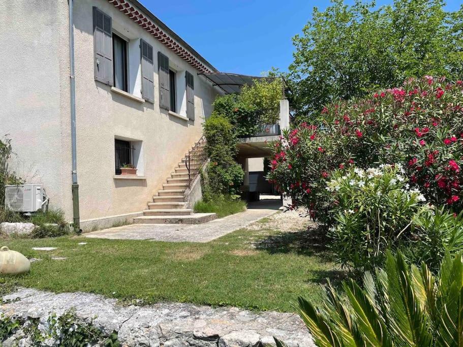 Ar De Vie Villa Chaleureuse En Provence Ventabren Exterior foto